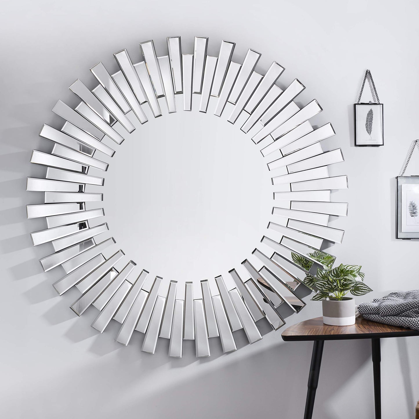 Furniturebox UK Round Wall Mirror - Silver Circle Mirror (60x60cm)